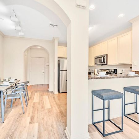 Bright 2Br Condo With Pool And Hot Tub - Near Disney! Orlando Bagian luar foto